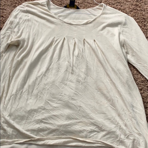 white flowy shirt - Picture 1 of 1